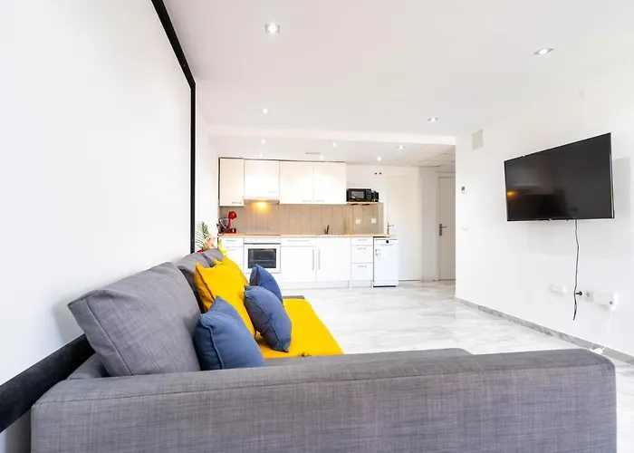 Unique Scandinavia Apartamento *