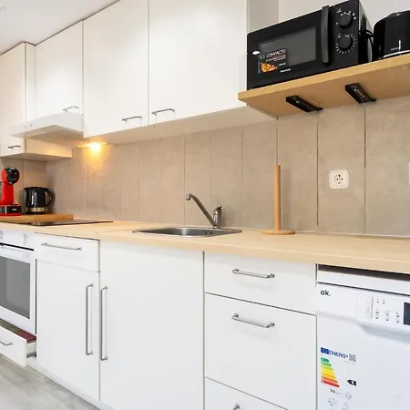 Unique Scandinavia 马尔韦利亚